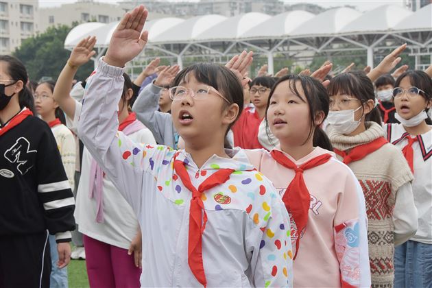 青春以梦为马 奋斗不负韶华——棠外初中举行新学年开学典礼