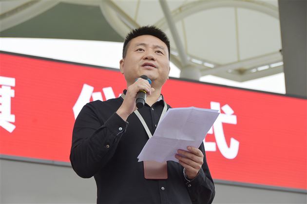 青春以梦为马 奋斗不负韶华——棠外初中举行新学年开学典礼 