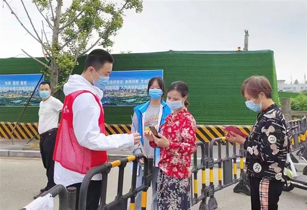 不负少年“志” “愿”可揽星辰——棠外共青团、少先队学生志愿者抗疫服务行动纪实 