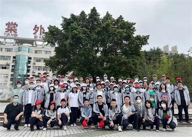 不负少年“志” “愿”可揽星辰——棠外共青团、少先队学生志愿者抗疫服务行动纪实