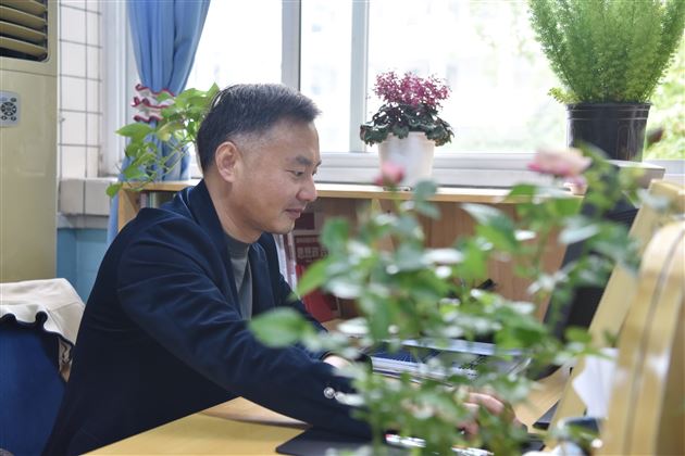 向美而行，优化育人环境——棠外高中开展“文明办公室”评比活动 