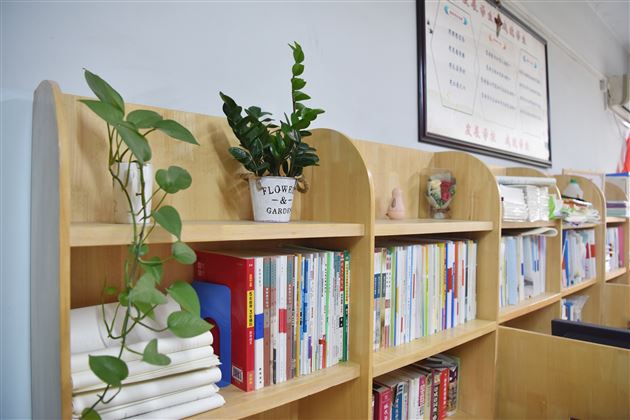 向美而行，优化育人环境——棠外高中开展“文明办公室”评比活动 