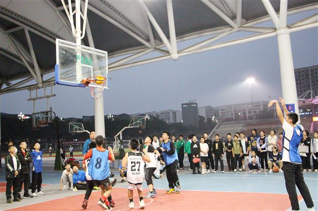 火爆赛场战鼓擂 青春无畏显神威——棠外初中2022年3X3班级篮球联赛圆满落幕