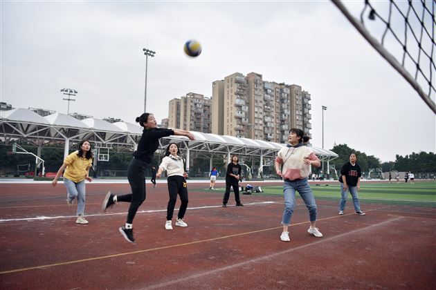 青春心向党 运动向未来——记棠外第十九届教职工秋季运动会