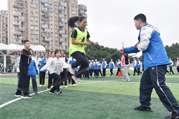 棠外初中成功举办第九届冬季师生集体趣味运动会