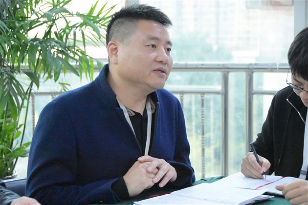 棠外初中党总支召开传达学习二十大精神会议