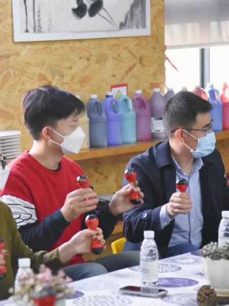 携手共育 温暖前行——棠湖仁智幼儿园新班级家长会