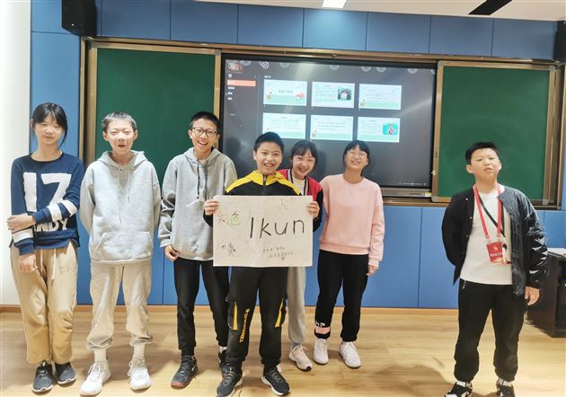 园艺中初识 绘画里探寻——记棠外初中心理健康教育第二课堂