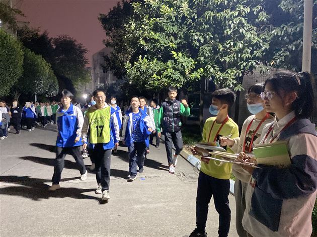 棠外初一学生会自主管理工作启航