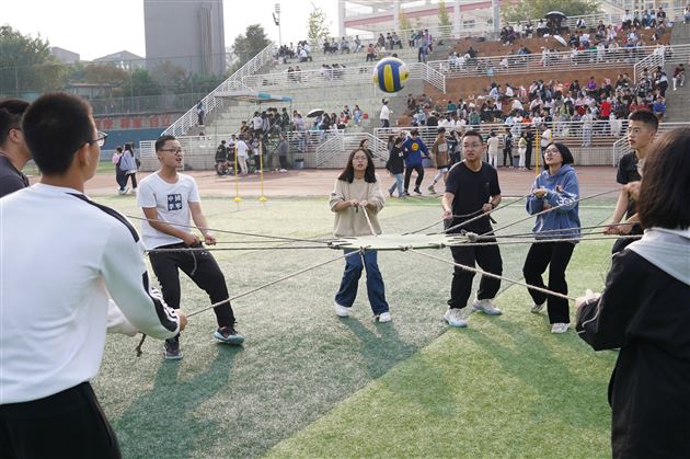 团结才能胜利 奋斗才会成功 ——棠外高中第九届集体项目运动会圆满举行