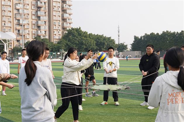 团结才能胜利 奋斗才会成功 ——棠外高中第九届集体项目运动会圆满举行