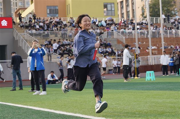 团结才能胜利 奋斗才会成功 ——棠外高中第九届集体项目运动会圆满举行