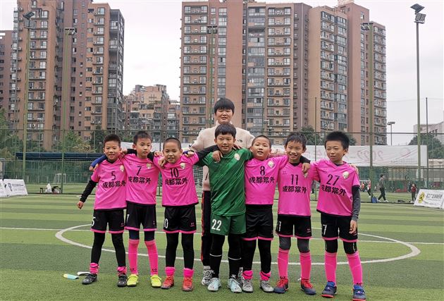 四年级夺冠照片