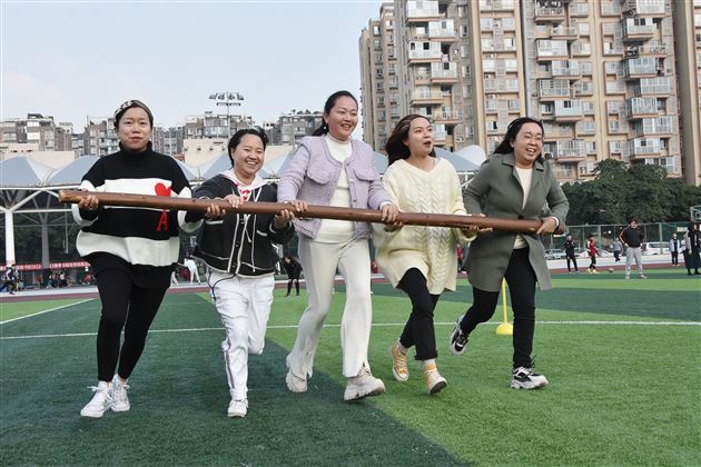 沸腾了！棠外初三召开冬季集体趣味运动会 