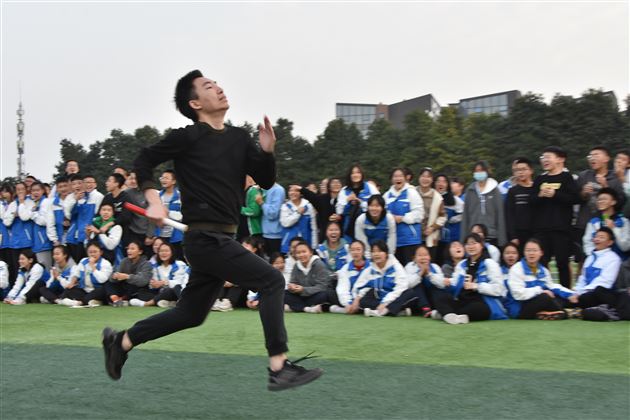 沸腾了！棠外初三召开冬季集体趣味运动会