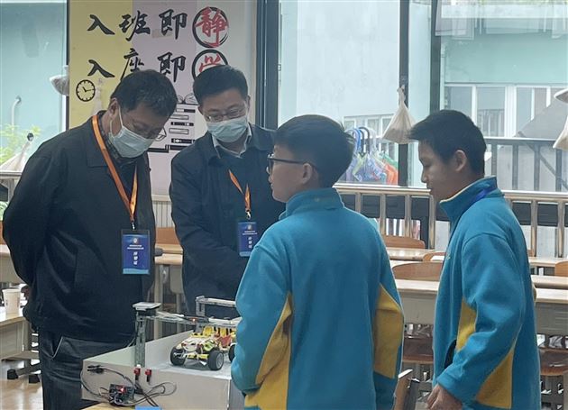 棠外附小学子在成都市第38届青少年科技创新大赛获四项一等奖