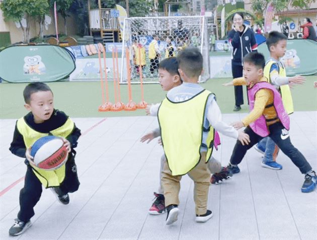 玩转三球 悦享运动——棠湖仁智幼儿园第二届幼运会暨三大球运动节