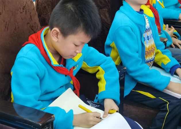 法治讲座进课堂  学法守法护成长——记棠外附小四年级家长义工课堂 