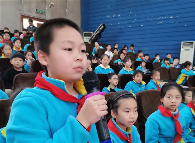 法治讲座进课堂  学法守法护成长——记棠外附小四年级家长义工课堂 