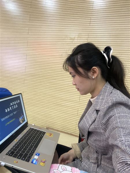 暖暖冬日  一起读书