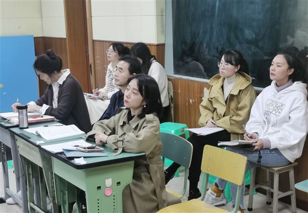 助力生涯规划 学科融合发展——棠外高中历史组开展“生涯规划”课例研讨活动