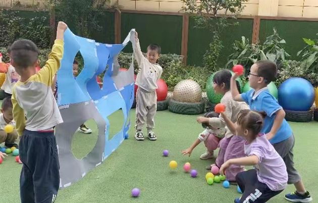 我园教师参加“第九届幼儿园优秀自制玩教具展评活动”获奖