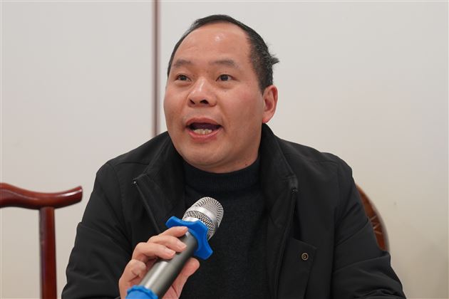 拾级而上 共赴美好——棠外高中举行新教师座谈会