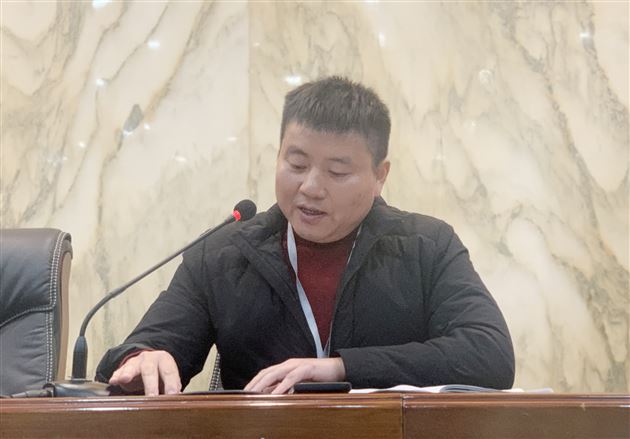 棠外初中召开新学期教职工大会