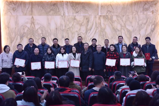 名师领路 共赴美好——棠外高中召开名师工作坊第一届总结暨第二届启动大会