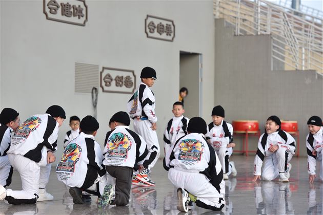 赋能心成长  蓄势新征程——棠外附小隆重举行2022--2023学年度春季开学典礼