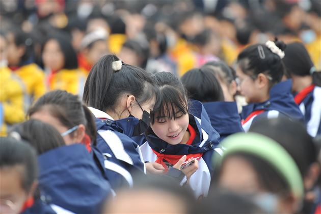 人勤春来早 读书正当时——成都棠湖外国语学校2023年春季开学典礼