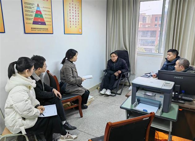 聚焦课堂 精准备考 共研共进——棠外高三各学科备课组长赴巴中棠湖外语实验学校交流学习