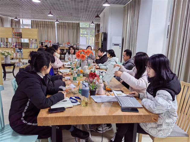 聚焦课堂 精准备考 共研共进——棠外高三各学科备课组长赴巴中棠湖外语实验学校交流学习