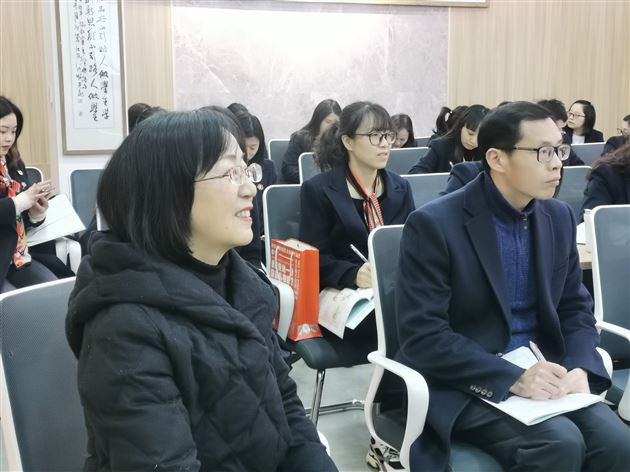 顶天立地守正创新 躬耕课堂提质增效——棠外附小开展语文教师培训活动