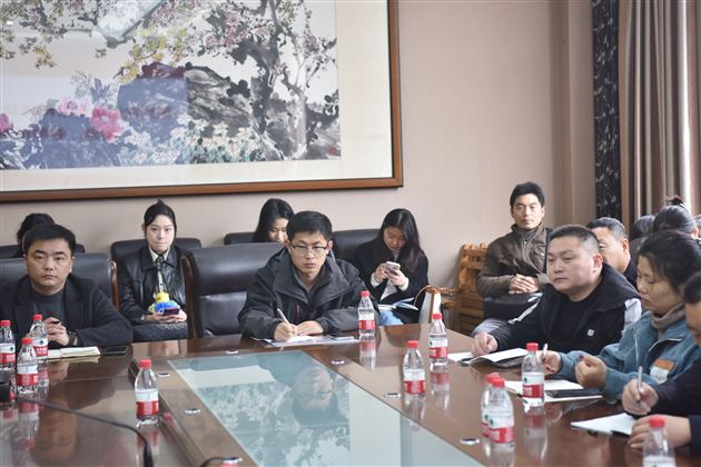 崇州市科技辅导员到棠外参观交流