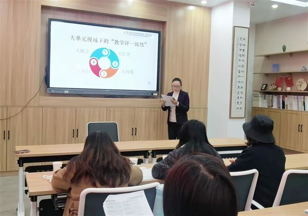 双流区怡心第一实验学校到棠外附小进行学科交流