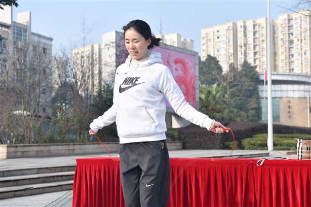 致敬每个闪闪发光的你——棠外开展庆祝“三八”妇女节系列活动 