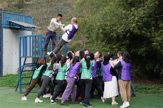 锦时筑梦 且待芳华——记棠外高2023级拓展延伸班教师研修课程