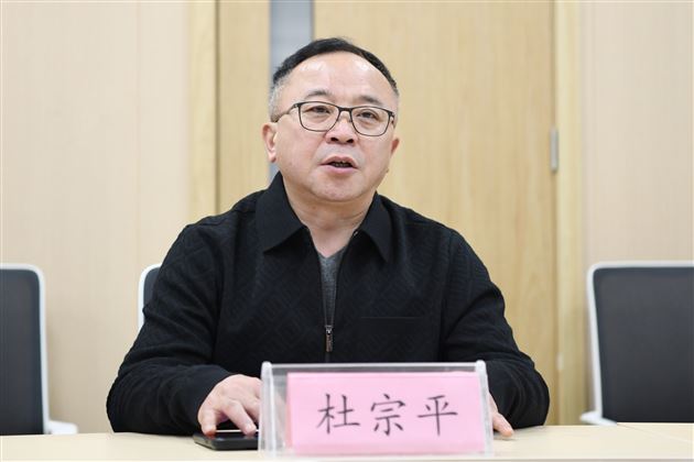 中央财经大学向棠外授“优质生源基地校”牌匾