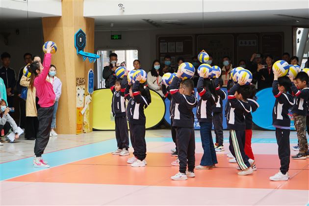 幼儿排球活动观摩 