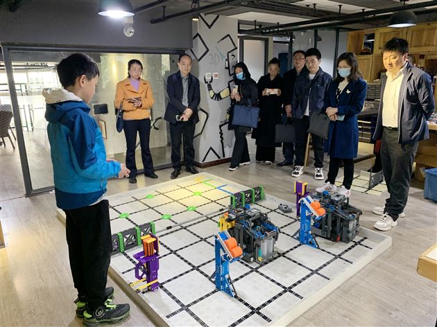 巴中市巴州区教科院领导到棠外考察学习