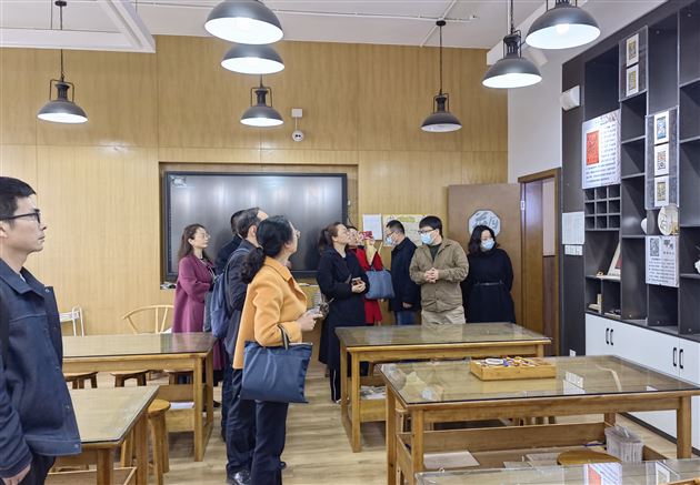 巴中市巴州区教科院领导到棠外考察学习