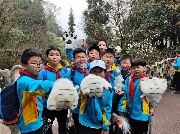 畅游碧峰峡谷  拥抱多彩春天——记棠外附小五年级综合实践课程