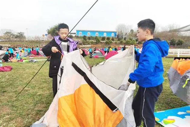 支一顶帐篷 放大一个春天——记棠外附小六年级露营主题实践课程