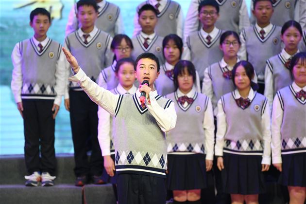 传唱经典 诗词盛宴——棠外初2022级班级合唱比赛 