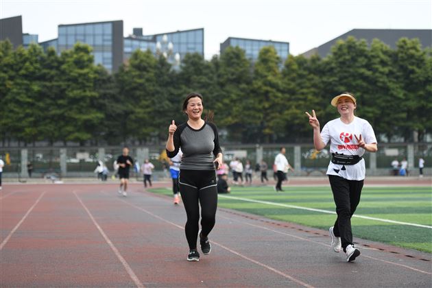 献礼校庆·酷跑向阳——第七届棠外教职工校园欢乐跑圆满完成 
