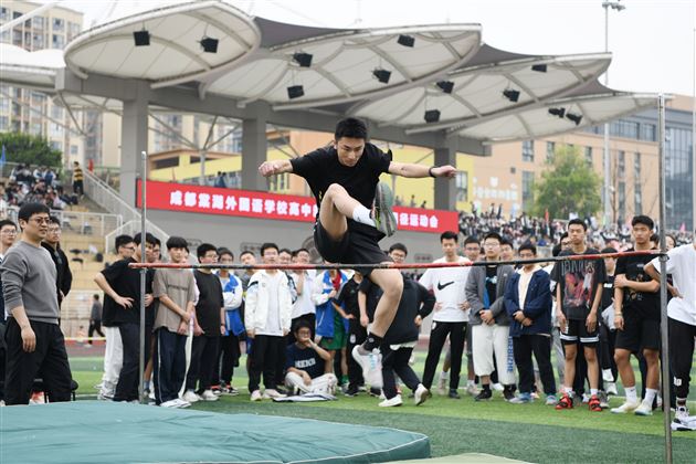 棠外高中第十九届田径运动会隆重举行