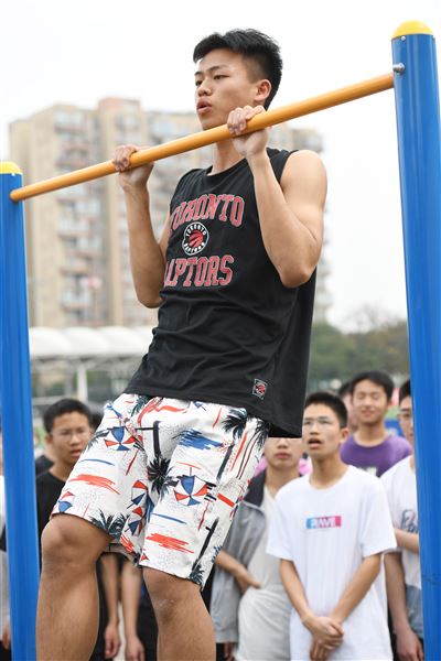 棠外高中第十九届田径运动会隆重举行