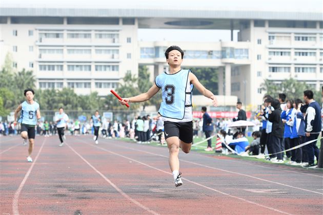 棠外高中第十九届田径运动会隆重举行