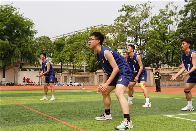 棠外高中男子排球队勇夺冠军